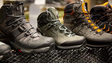 Kakšne čevlje izbrati za svoje hribovske avanture? #video
