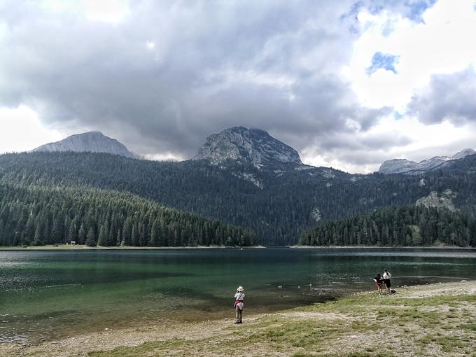 Črno jezero je največje in najbolj znano med 18 ledeniškimi jezeri v nacionalnem parku Durmitor. | Foto: Nina Vogrin