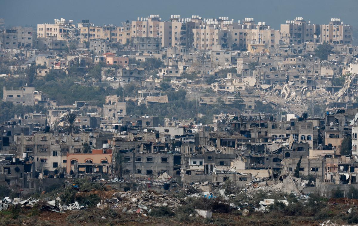 Gaza, izraelska vojska | Premierji Slovenije, Španije, Irske in Malte so pretekli petek ob robu vrha EU sprejeli skupno izjavo, v kateri so izrazili pripravljenost priznati Palestino, ko bo to lahko učinkovito in bodo okoliščine primerne. | Foto Reuters