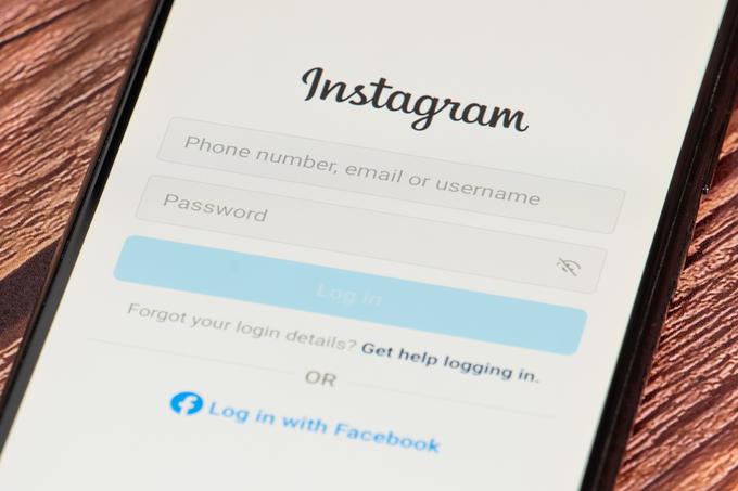 Medsebojna povezanost uporabniških računov za Facebook, Instagram in Messenger je namenjena prilagajanju prikazanih vsebin, ciljanemu oglaševanju in lažjemu deljenju objav prek različnih platform, pojasnjujejo v podjetju Meta. | Foto: Shutterstock