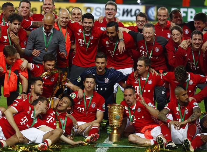 Bayern je po loteriji kazenskih strelov preprečil Borussii Dortmund, da bi osvojila pokalni naslov. | Foto: 
