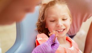 Tisoč otrok ostalo brez ortodonta