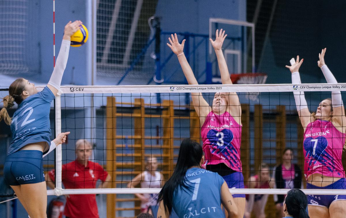 Nova KBM Branik - Calcit Volley | Kamničanke so doživele šele prvi poraz v tej sezoni državnega odbojkarskega prvenstva. | Foto Klemen Brumec
