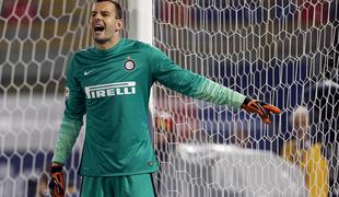 Handanović v zadnjih sekundah tekme z noro obrambo rešil Inter (video)