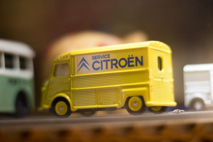 Citroënov kombi iz serije H je danes postal zbirateljski sladkorček zapriseženih ljubiteljev citroënov. Starodobniki so tudi izraz lastnikove svobodomiselnosti in pozitivne drugačnosti. | Foto: 