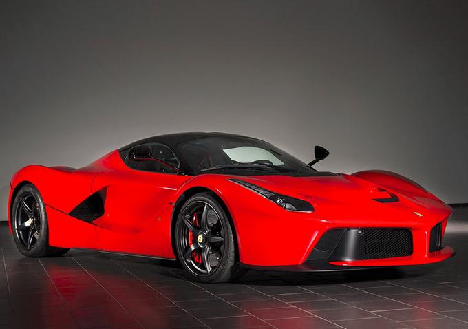 Ferrari la ferrari iz leta 2014, izklicna cena od 2,75 do 3,2 milijona evrov. | Foto: RM Sotheby's