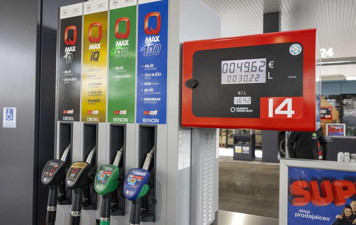 Odprtje bencinskih servisov Petrol Barje | Cena bencina bo tako višja kot pred enim letom in bo poganjala inflacijo, medtem ko cena dizla na inflacijo ne bo imela vpliva. | Foto STA