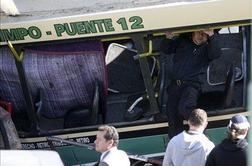 V trčenju vlakov in avtobusa v Argentini številni mrtvi in ranjeni (FOTO)