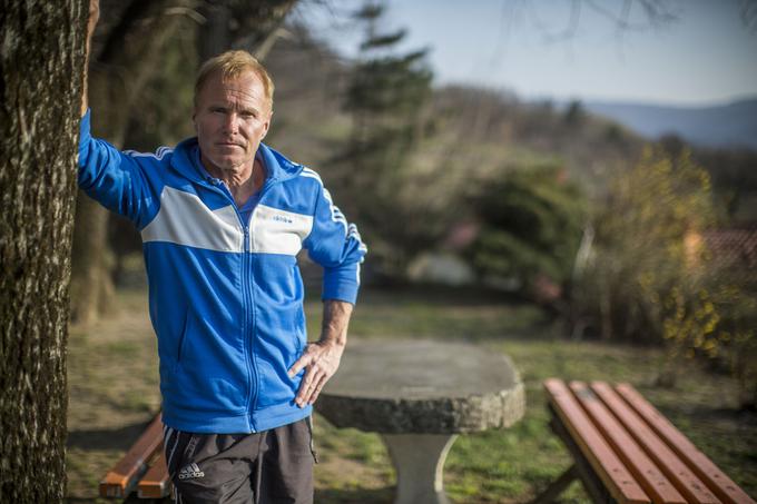 Pudgar tudi pri 65 letih ohranja športen način življenja. Ukvarja se s kolesarstvom, gorskim tekom, teče tudi maratone. | Foto: Matej Leskovšek