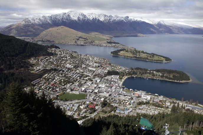 Nova Zelandija - Queenstown | Uslužbenec obmejne kontrole Nove Zelandije lahko zahteva gesla za vse vaše naprave in storitve, če utemeljeno sumi, da so naprave vpletene v kaznivo dejanje (na fotografiji Queenstown na Novi Zelandiji). | Foto Reuters