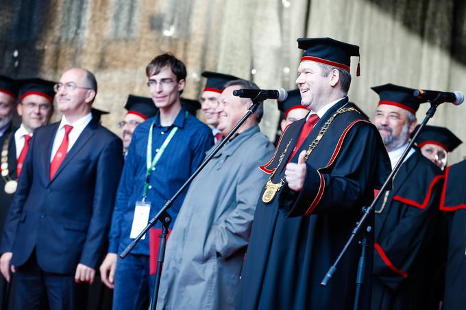 Novo študijsko leto je slavnostno odprl novi rektor ljubljanske univerze Igor Papič. | Foto: STA ,