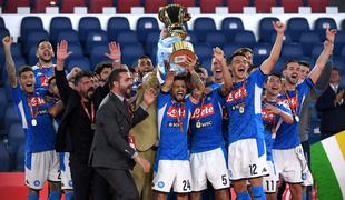 Napoli po 11-metrovkah prek Juventusa do pokalne lovorike