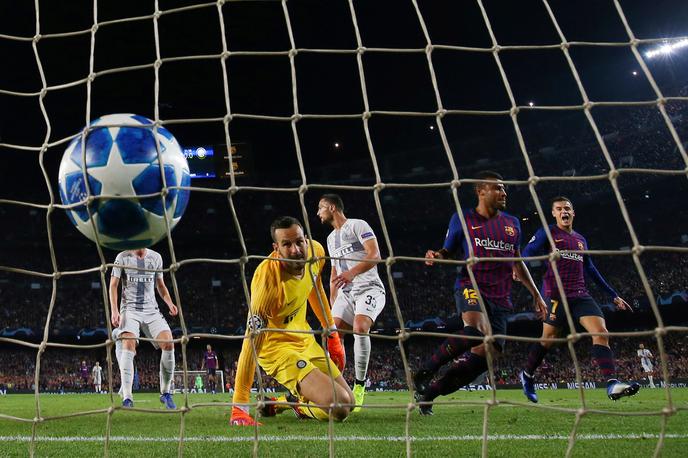 Samir Handanović | Nogometaši Barcelone so za hrbet Samirja Handanovića žogo spravili dvakrat. | Foto Reuters