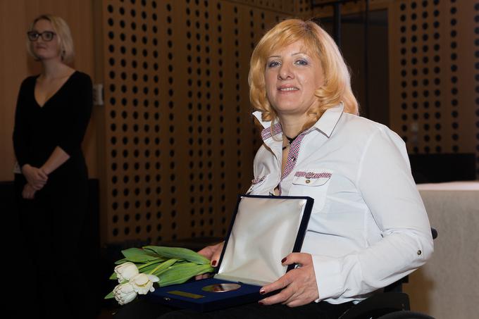 Veselka Pevec, zlata paraolimpijka, je prejela Bloudkovo plaketo. | Foto: Martin Metelko/Sportida