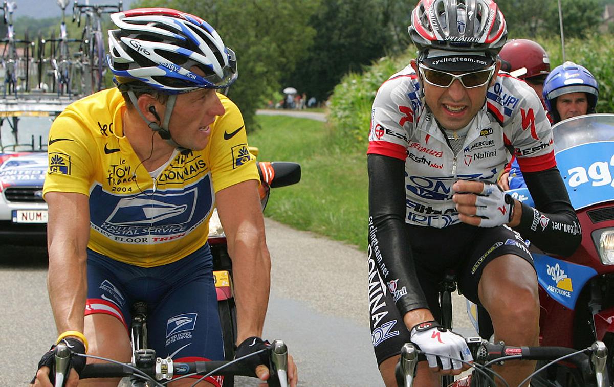 Armstrong Simeoni | Lance Armstrong je grozil italijanskemu kolesarju Filippu Simeoniju in ga javno ponižal, a mu je ta to pripravljen oprostiti. "Vsak si zasluži drugo priložnost, tudi Armstrong," pravi. | Foto Getty Images