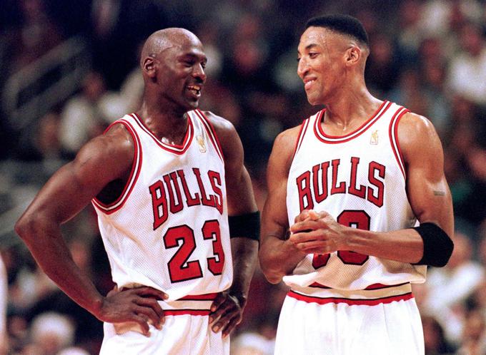 Michael Jordan in Scottie Pippen sta v 90. letih prejšnjega stoletja sestavljala zmagovalni dvojec pri Chicago Bulls. | Foto: Reuters