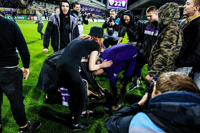 Milivoje Novaković, strelec dveh zadetkov proti Gorici, je ostal tudi brez nogometnih čevljev in nogavic. | Foto: Grega Valančič/Sportida