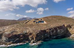 Fascinantna hiša v pečini nad Sredozemskim morjem #video