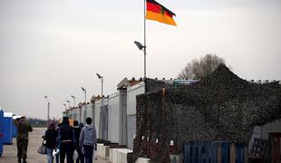 Nemčija prvič po letu 2015 sprejela manj beguncev, kot jih je vrnila