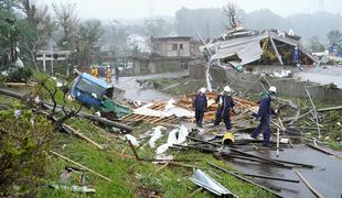 Zaradi tajfuna na Japonskem evakuirali več milijonov ljudi