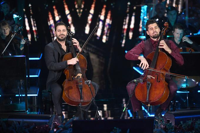 Duo 2Cellos sta sestavljala violončelista Stjepan Hauser in Luka Šulić. Razšla sta se leta 2022 po 11 letih delovanja in se podala na samostojni poti. | Foto: Guliverimage