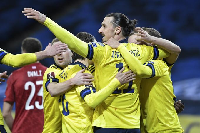Takole se je Zlatan Ibrahimović razveselil zadetka, ki je Švedski prinesel zmago nad Gruzijo. | Foto: Reuters