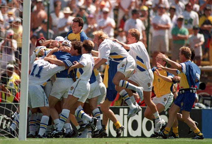 Leta 1994 so se vsi švedski fantje zaljubili v nogomet. | Foto: 