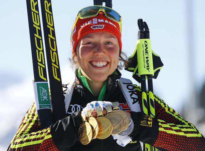 Nemka Dahlmeierjeva je postala prva tekmovalka, ki je na svetovnih prvenstvih osvojila pet zlatih kolajn. | Foto: Reuters