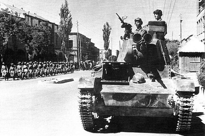 Tanki Rdeča armade v iranskem mestu Tabriz | Foto commons.wikimedia.org