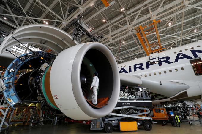 Veliki stroški vzdrževanja, visok izpust ogljikovega dioksida in številne težave pestijo A380, zato ga bo vse več letalskih družb v prihodnjih letih poslalo v pokoj. | Foto: Reuters