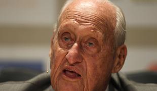 99-letnega nekdanjega predsednika Fife izpustili iz bolnišnice
