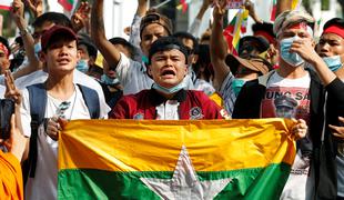 Mjanmar: G7 in EU obsodili nasilje vojaške hunte nad protestniki