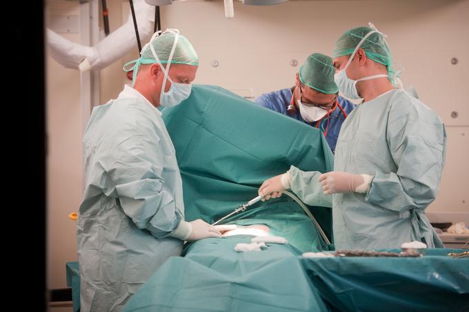 Operacija bolnica bolnik | Foto: Bor Slana