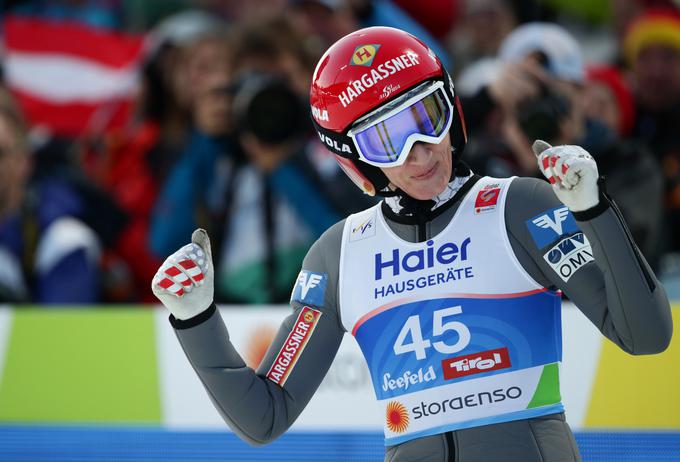 Daniela Iraschko-Stolz je z osmega skočila na tretje mesto. | Foto: Reuters