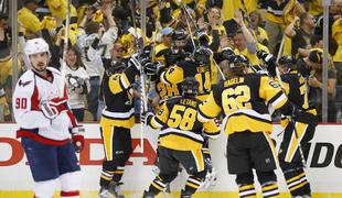 Nick Bonino je z zadetkom v podaljšku pingvine popeljal v konferenčni finale lige NHL