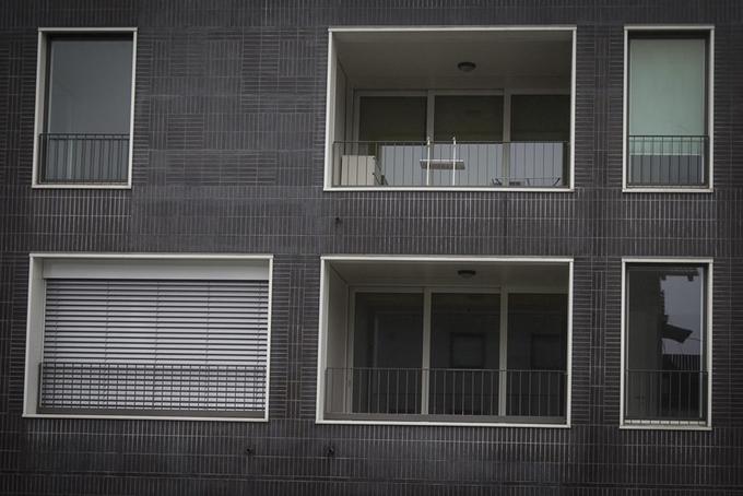 Izklicne cene preostalih treh stanovanj se gibljejo od 150 tisoč do 160 tisoč evrov. Izklicne cene preostalih treh stanovanj se gibljejo od 150 tisoč do 160 tisoč evrov. | Foto: Ana Kovač