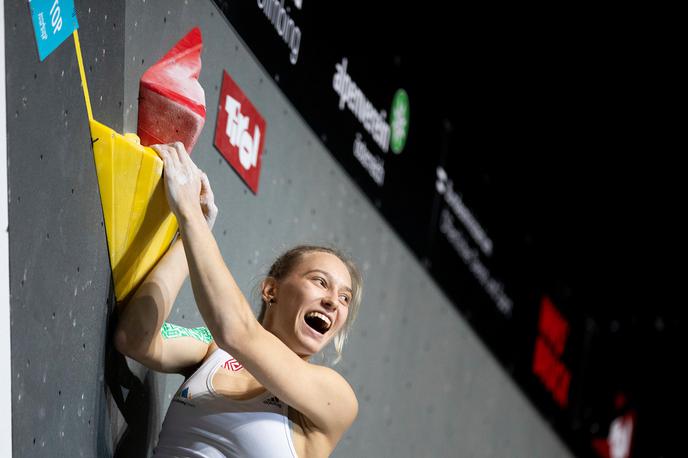 Janja Garnbret Innsbruck balvani 2018 | Janja Garnbret je še pred začetkom tekmovanja v Nemčiji postala skupna zmagovalka svetovnega pokala v balvanih. | Foto Urban Urbanc/Sportida