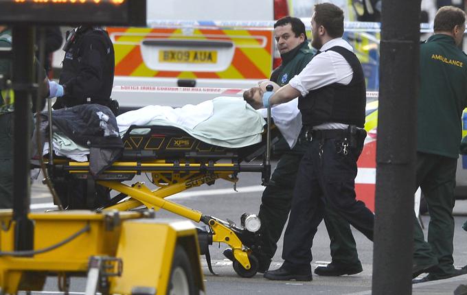 V napadu je bilo poškodovanih najmanj 40 oseb. | Foto: Reuters