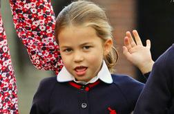 Princesa Charlotte gre v šolo: njena šolnina znaša 20 tisoč evrov na leto #video
