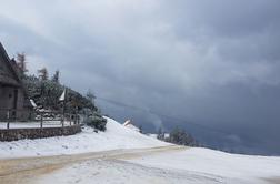 Sneg že pobelil Veliko planino #foto