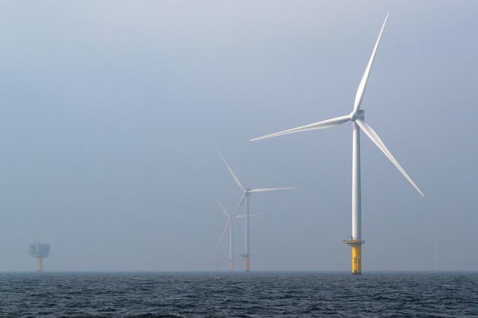 Vetrna elektrarna, vetrnica, turbina | Vetrne turbine na morju. Fotografija je simbolična. | Foto Reuters