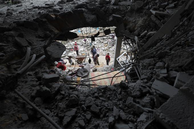 Uničenje v Gazi. | Foto: Reuters