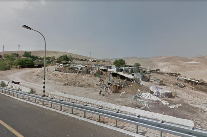Han al Ahmar | Vaščani so že zatrdili, da kljub pozivu oblasti vasi ne bodo zapustili. | Foto Google Zemljevidi