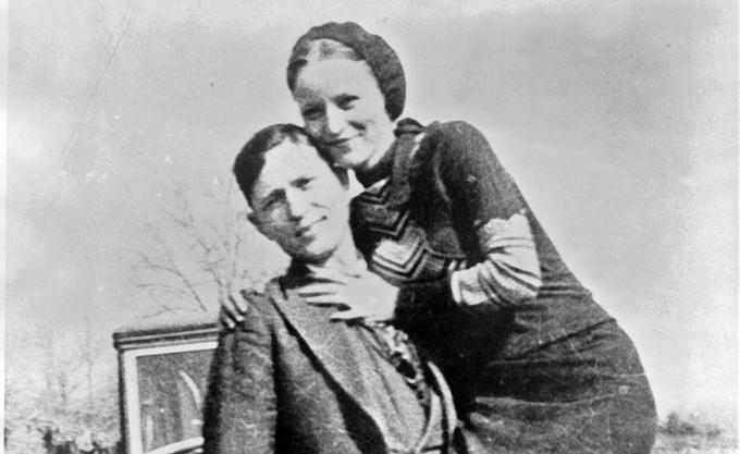 Bonnie in Clyde sta bila v 30. letih prejšnjega stoletja ena najbolj znanih kriminalcev v ZDA. | Foto: commons.wikimedia.org