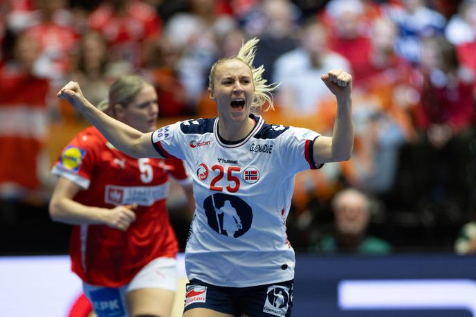 Henny Elle Reistad | Norvežanke so se na krilih izjemne  Henny Elle Reistad uvrstile v finale 26. svetovnega prvenstva v rokometu za ženske. | Foto Guliverimage