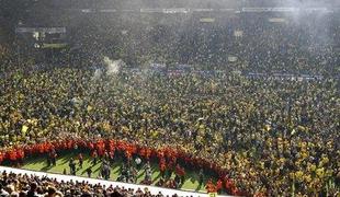 Dortmund praznoval in videl neslaven rekord