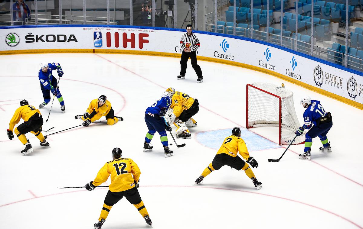 Slovenija Litva svetovno prvenstvo v hokeju 2019 Kazahstan | Slovenska hokejska reprezentanca je na zadnji tekmi  svetovnega prvenstva visoko premagala Litvo, končala na četrtem mestu in si zagotovila obstanek v tem rangu tekmovanja. Litva je izpadla v tretji razred, Kazahstan in Belorusija pa sta napredovala v elito. | Foto Matic Klanšek Velej/Sportida