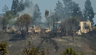 Požari okrog Los Angelesa iz domov pregnali že 200 tisoč ljudi