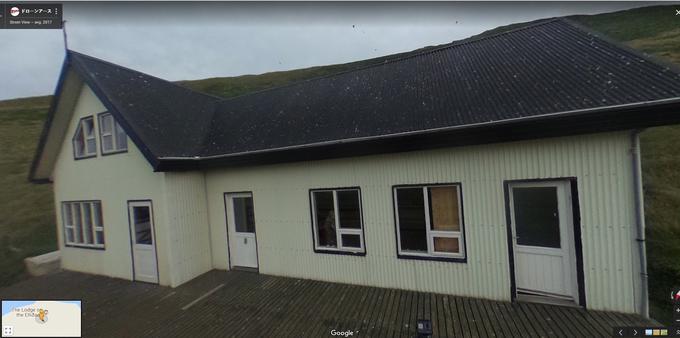 Hiša na otoku Ellidaey sicer pravzaprav sploh ni hiša, temveč lovska koča brez tekoče vode ali električne napeljave, je pa v njej mogoče najti tradicionalno islandsko savno.   |  Foto: Google Maps | Foto: 