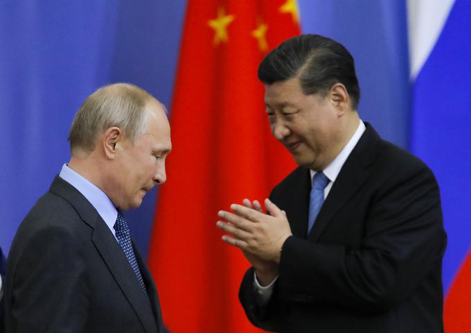 Kitajsko naj bi Vladimir Putin vnaprej obvestil, da bo napadel Ukrajino. Menda naj bi Kitajci želeli, da Rusija ne napade Ukrajine v času, ko so na Kitajskem potekale zimske olimpijske igre. Te so se lani končale 22. februarja, dva dni pozneje pa je Rusija napadla Ukrajino. | Foto: Guliverimage/Vladimir Fedorenko